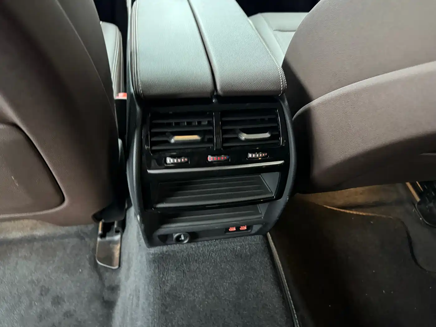 BMW 5 Series 2022 530Li Leading Luxury Package фото 13
