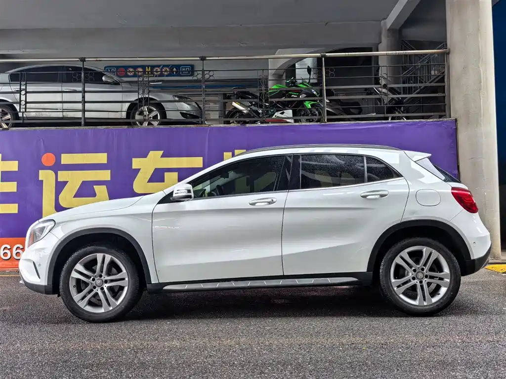 Mercedes-Benz GLA 2016 GLA 200 Dynamic фото 3