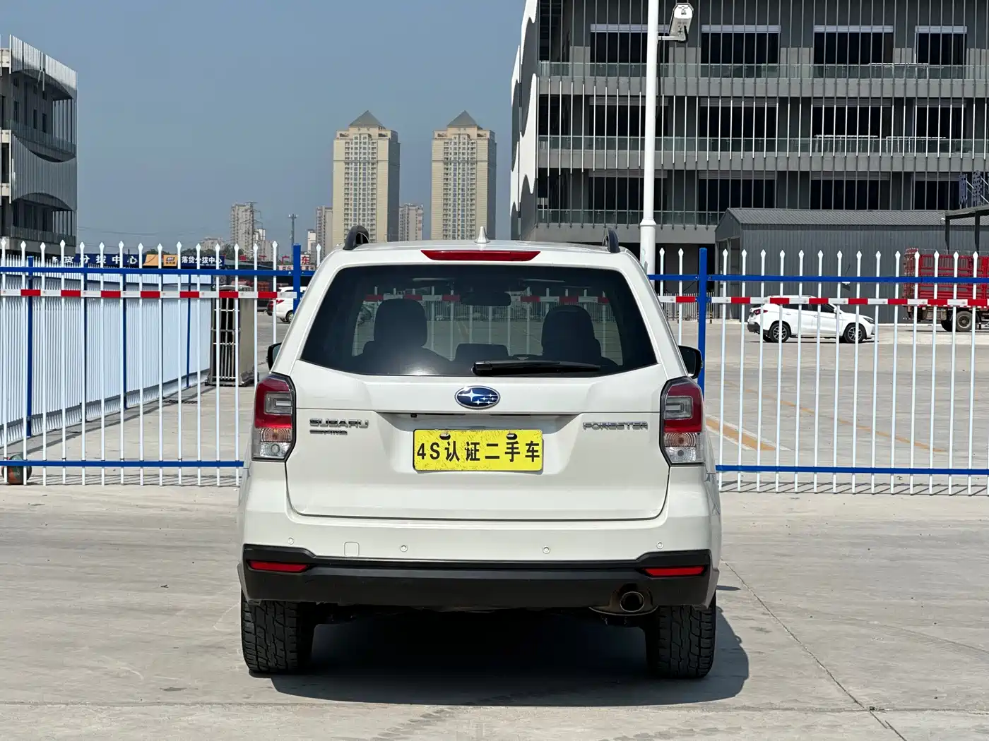 Subaru Forester 2016 2.5i Luxury Navigation Edition фото 22