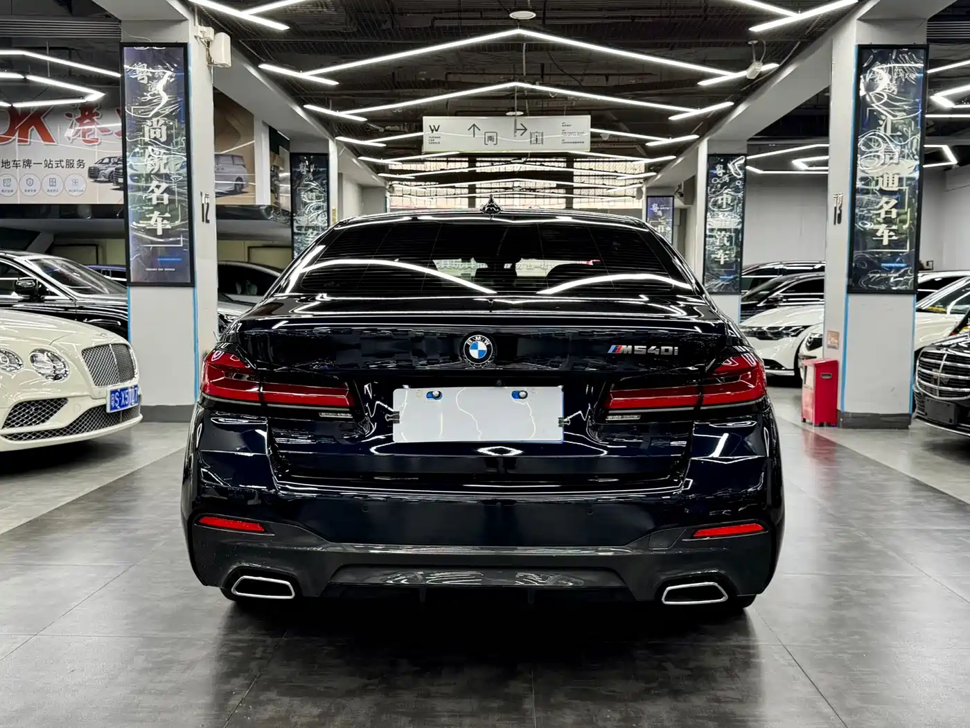 BMW 5 Series 2022 530Li Exclusive M Sport Package фото 21