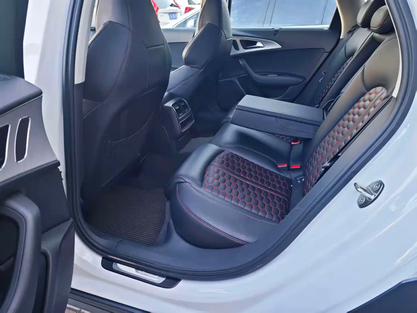 Audi A6 (Import) 2015 3.0T allroad quattro фото 12