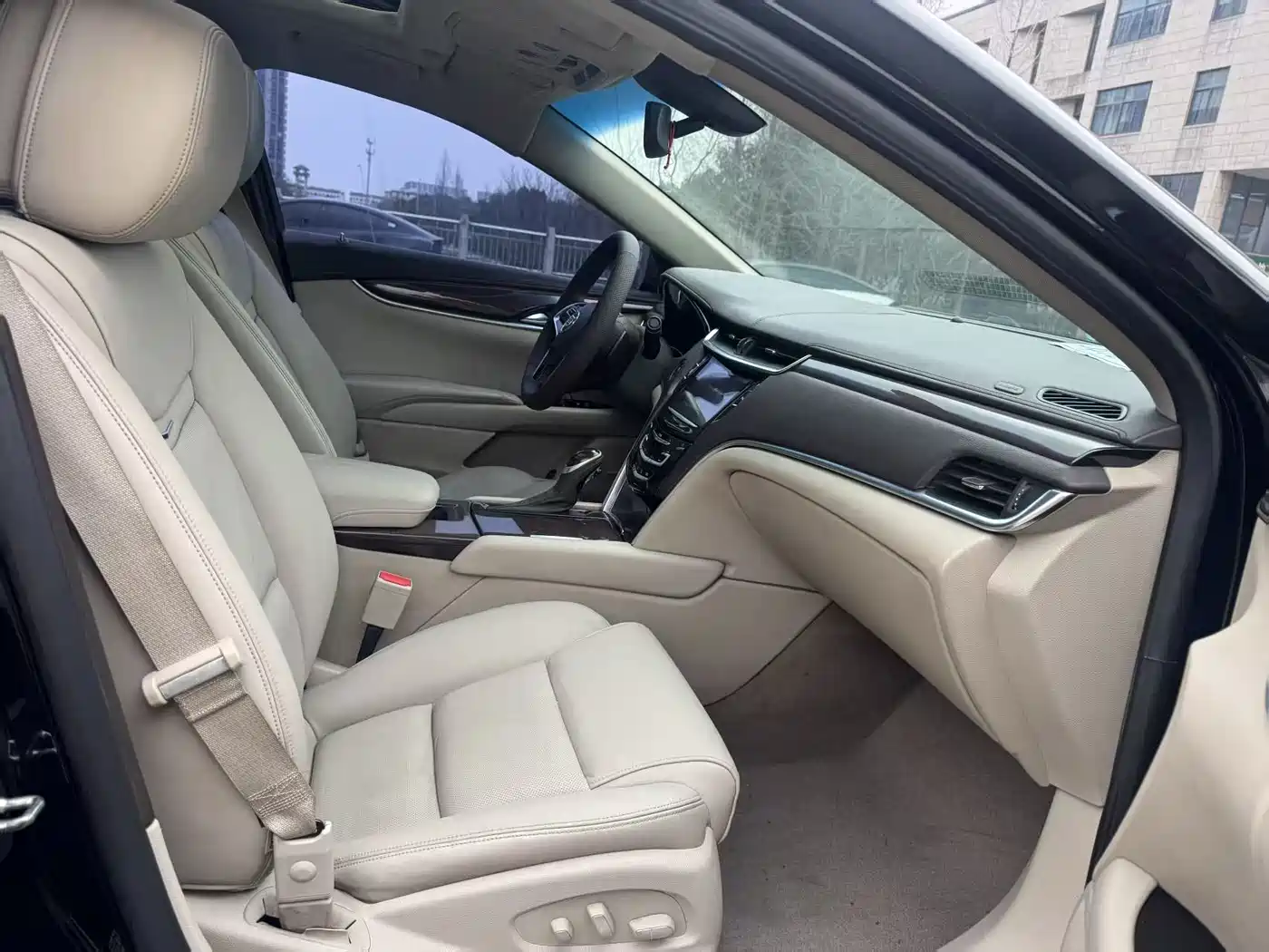 Cadillac XTS 2013 28T Luxury фото 11