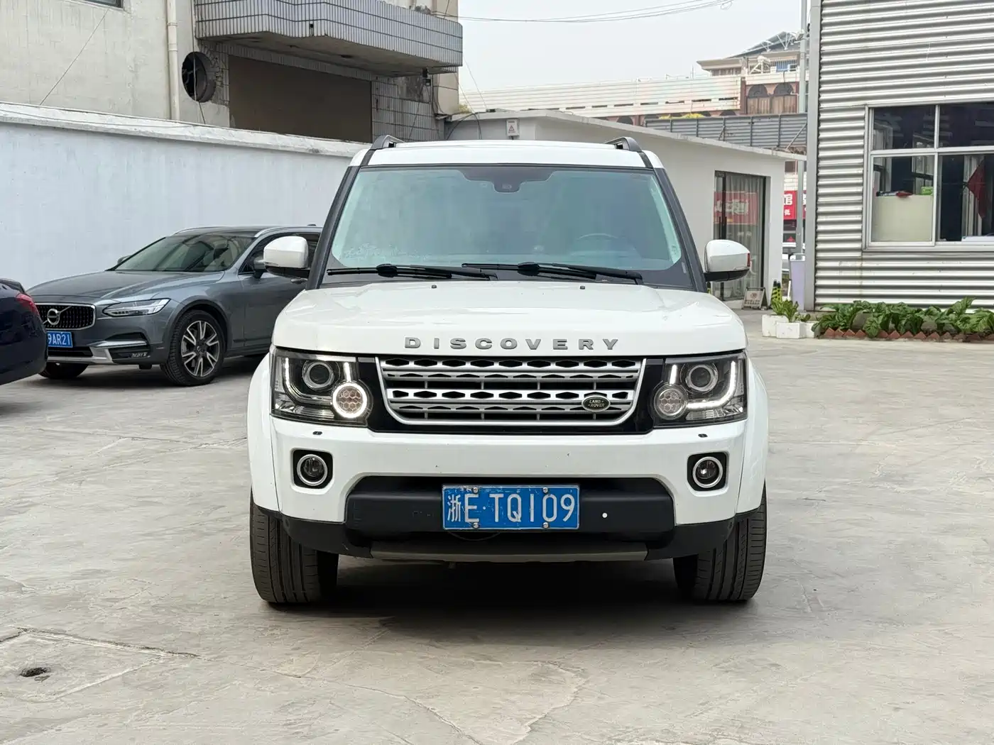 Land Rover Discovery 2016 3.0 SC V6 HSE фото 2