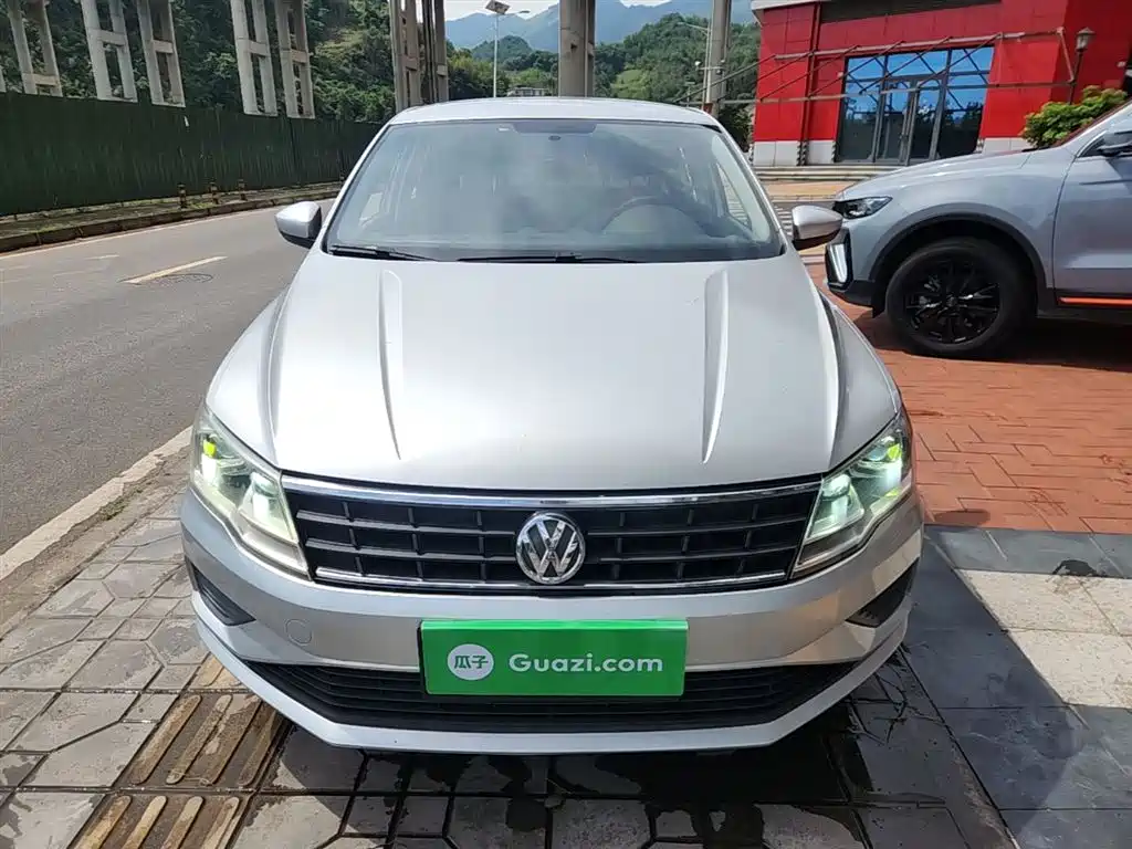 Volkswagen Jetta 2017 1.5L Automatic Fashion фото 3