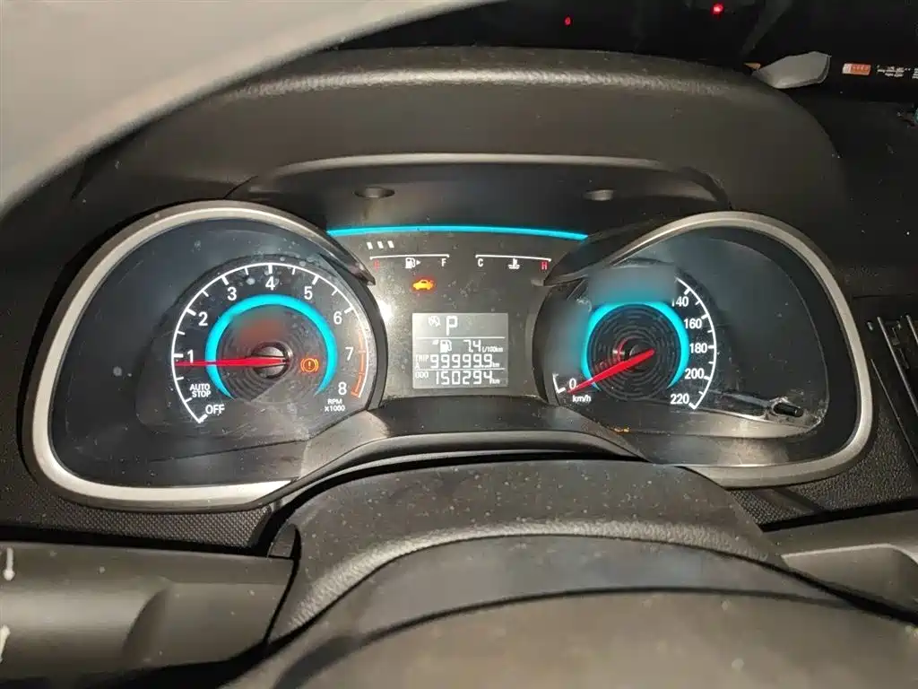 Chevrolet Cavalier 2016 1.5L Automatic Enjoyment Edition фото 4