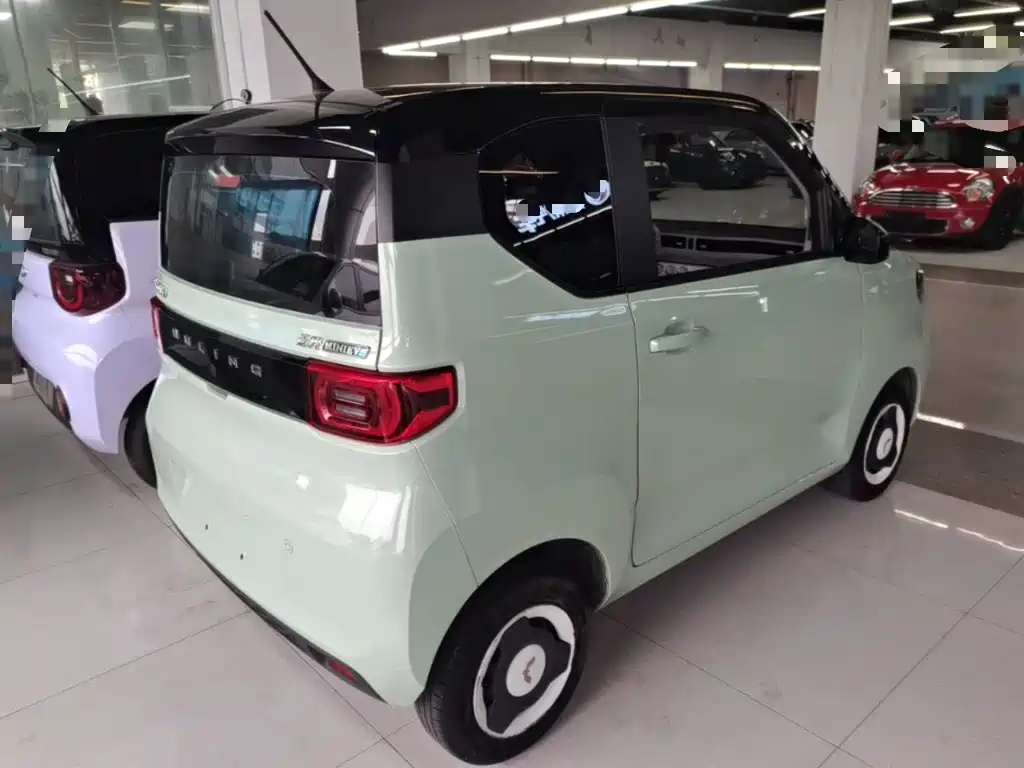 Фото 7 - Wuling Motors Hongguang MINIEV