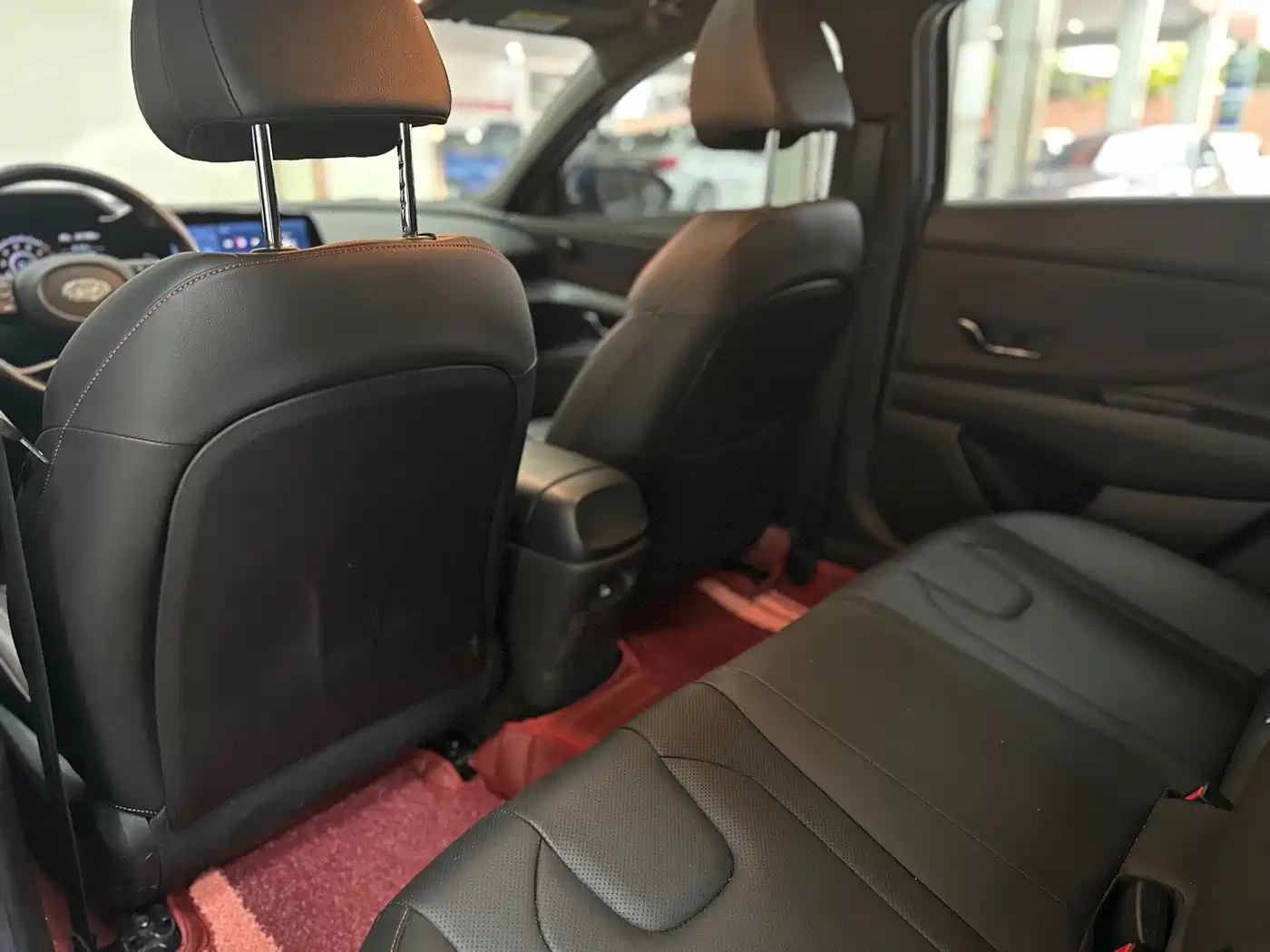 Hyundai Elantra 2021 240TGDi DCT LUX Premium Edition фото 8