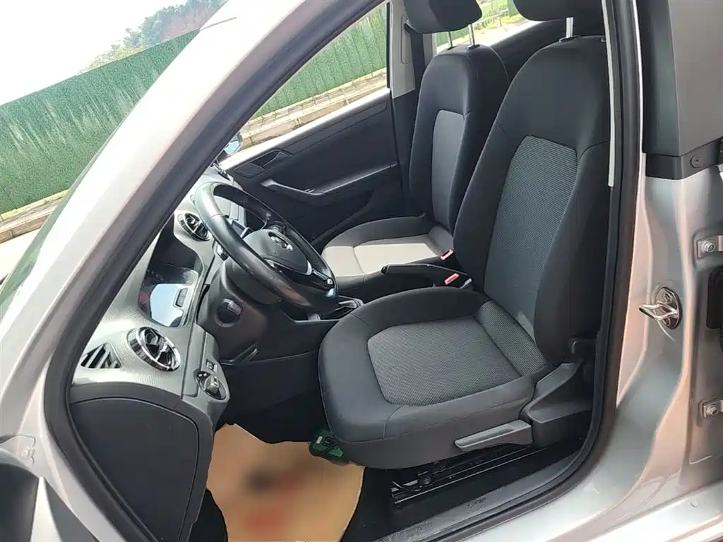 Volkswagen Jetta 2017 1.5L Automatic Fashion фото 15