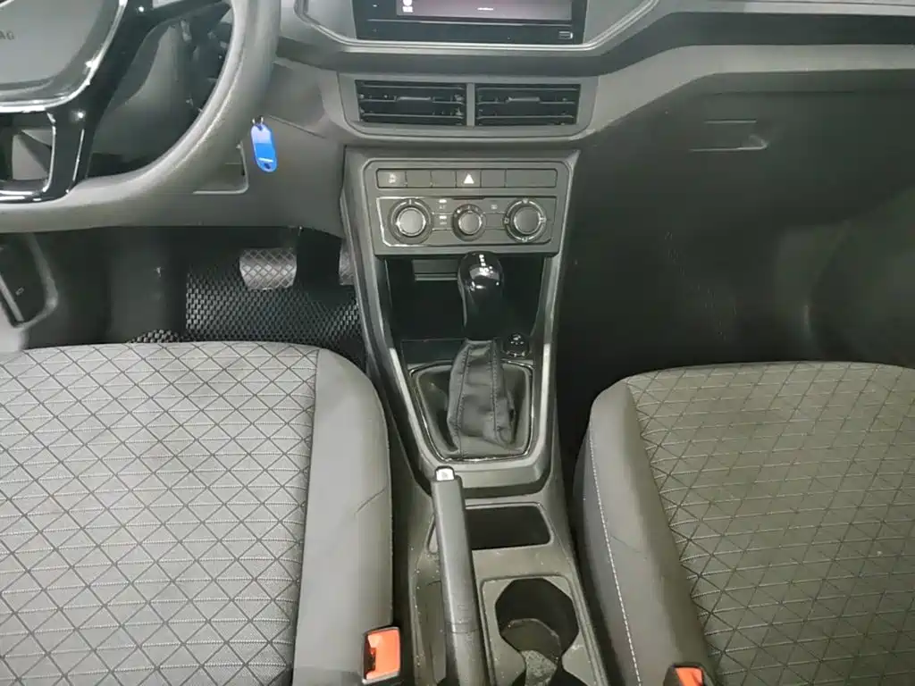 Photo 14 - Volkswagen T-Cross