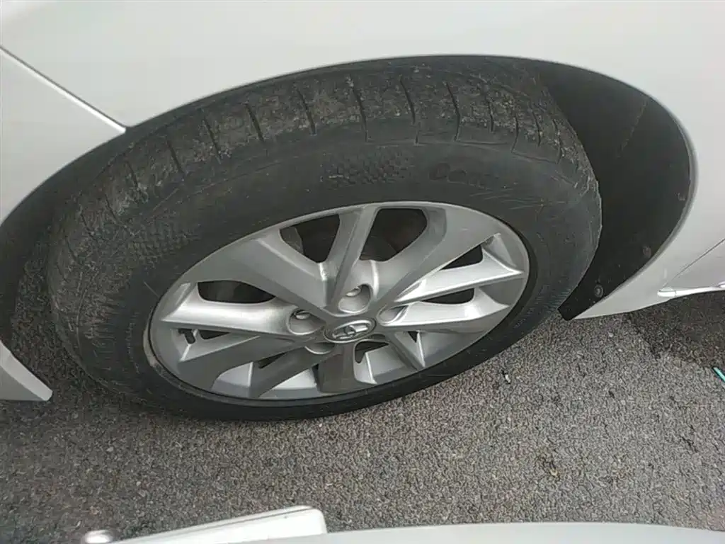 Toyota Corolla 2014 1.6L CVT GL-i Leather Edition фото 23