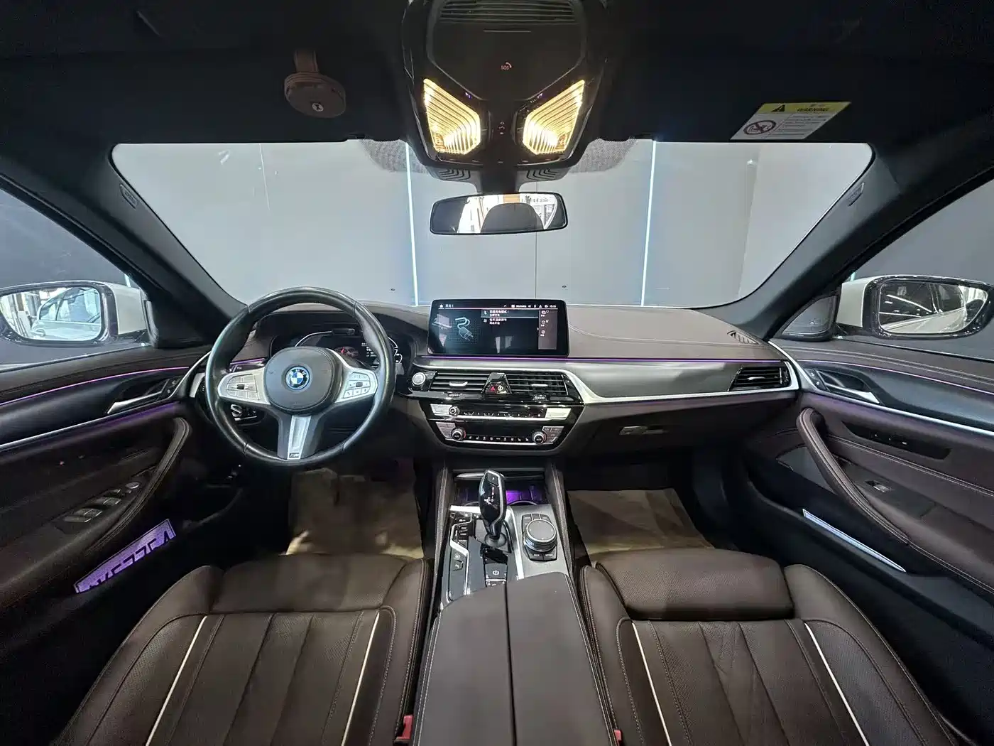 BMW 5 Series New Energy 2022 Model Facelift III 535Le Pioneer Edition M Sport Package фото 9