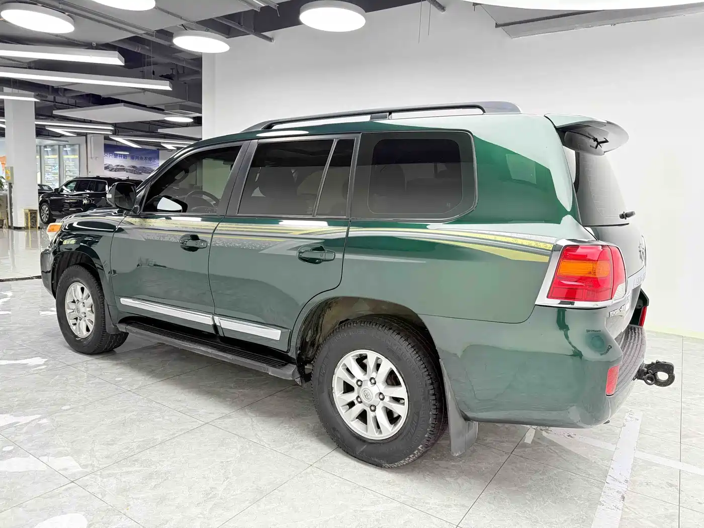 Toyota Land Cruiser 2012 4.0L Automatic VX фото 6