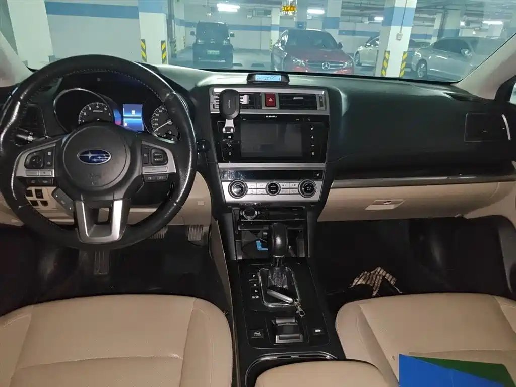 Subaru Outback 2015 2.5i Luxury Navigation Edition фото 13