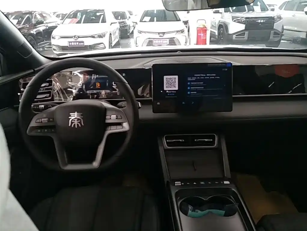 BYD Qin L 2026 DM-i 128KM Progressive фото 10