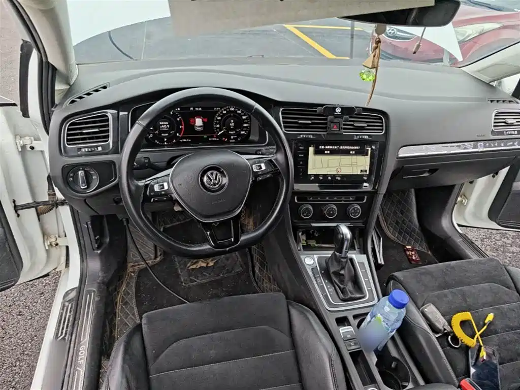 Volkswagen Golf 2020 280TSI DSG Luxury фото 11