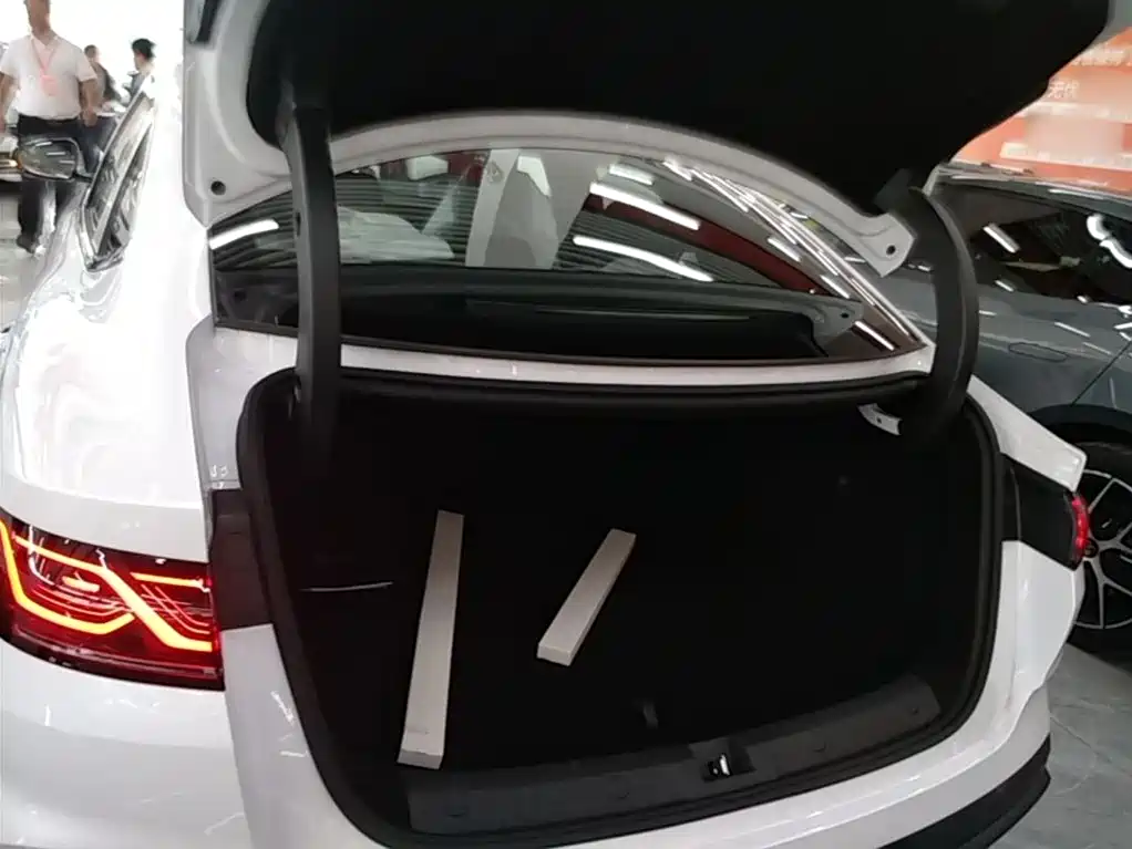 BYD Qin L 2026 DM-i 128KM Progressive фото 19