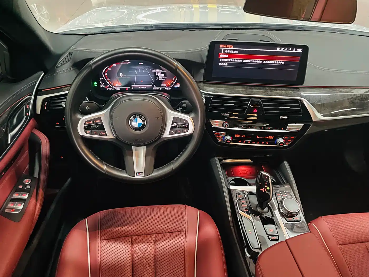 BMW 5 Series 2022 525Li M Sport Package фото 12