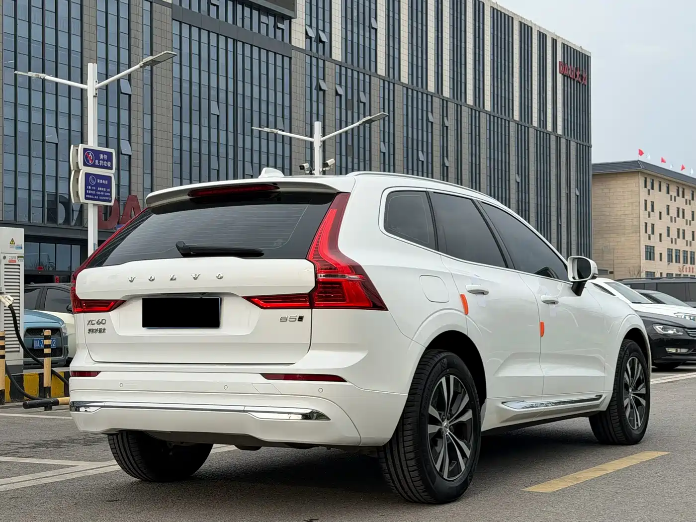 VOLVO XC60