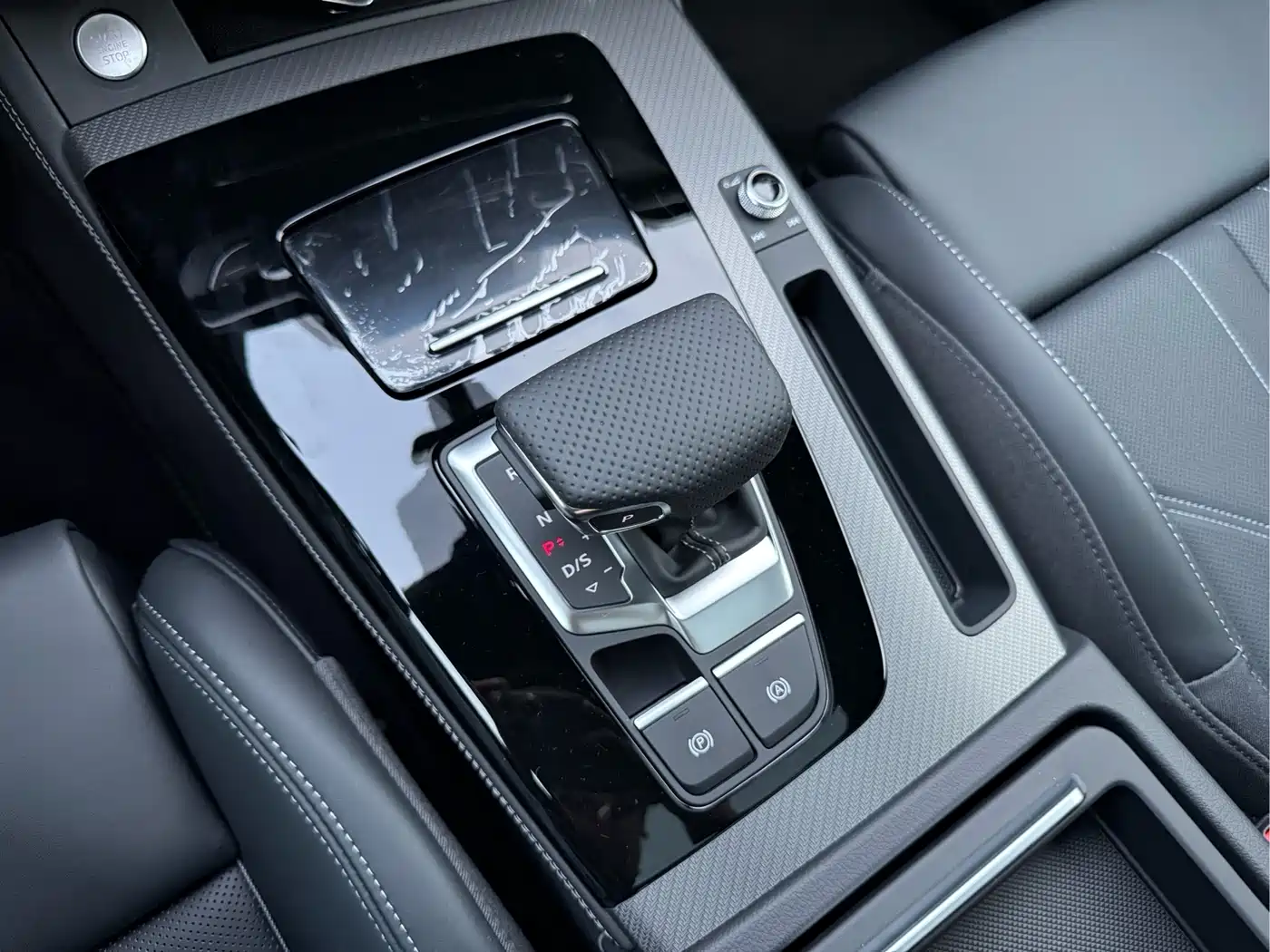 Audi Q5L 2024 Model 40 TFSI Luxury Dynamic фото 13