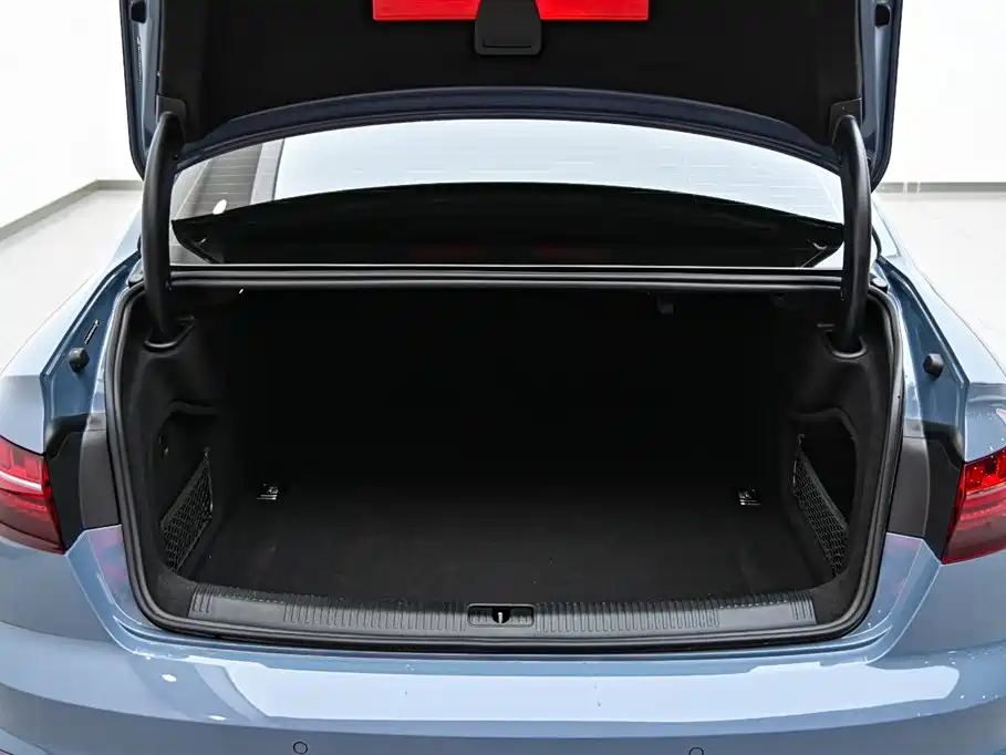 Audi A4L 2022 40 TFSI quattro RS Kit Burning Speed фото 34