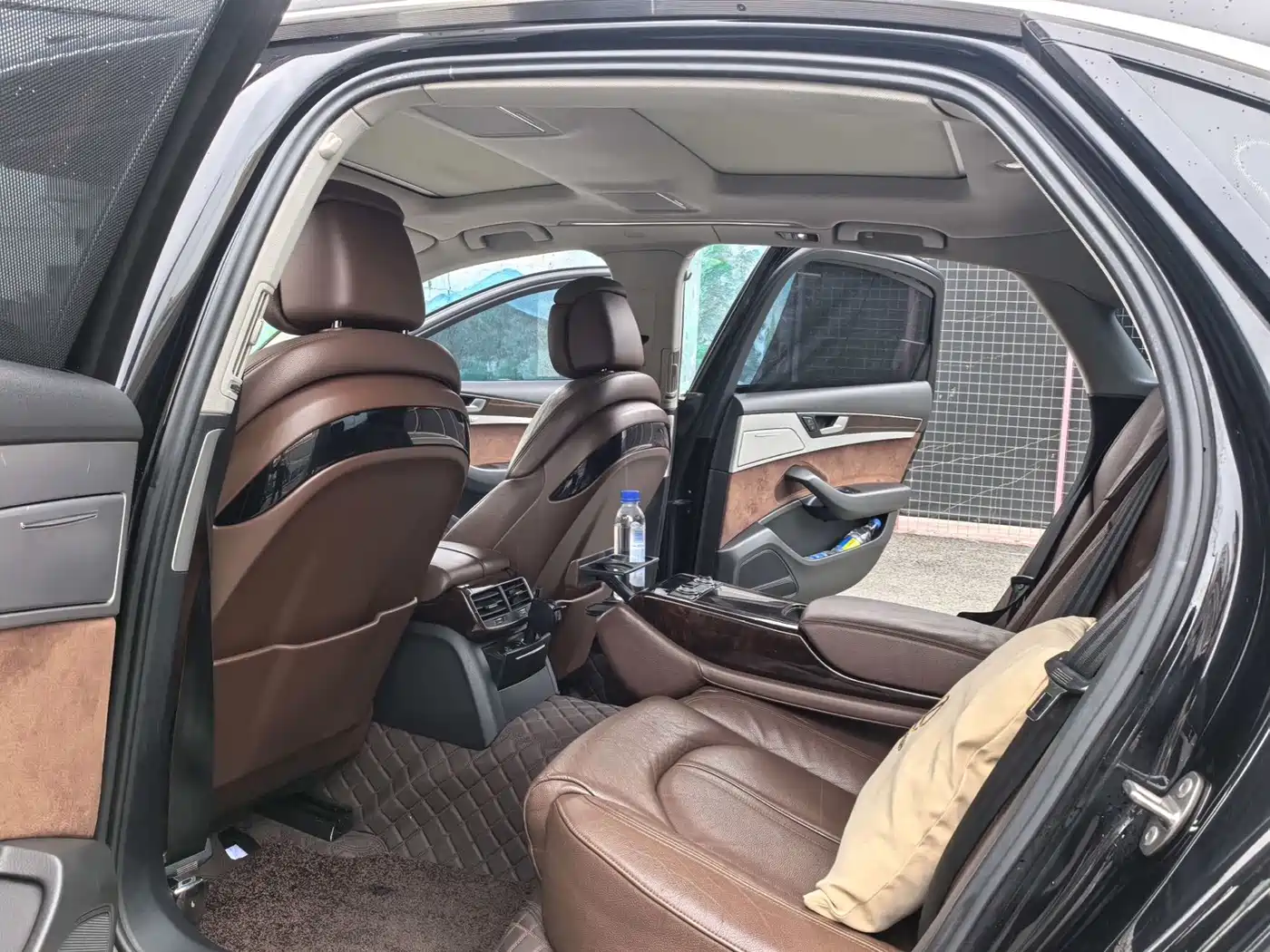 Audi A8 2014 A8L 45 TFSI quattro Comfort фото 8