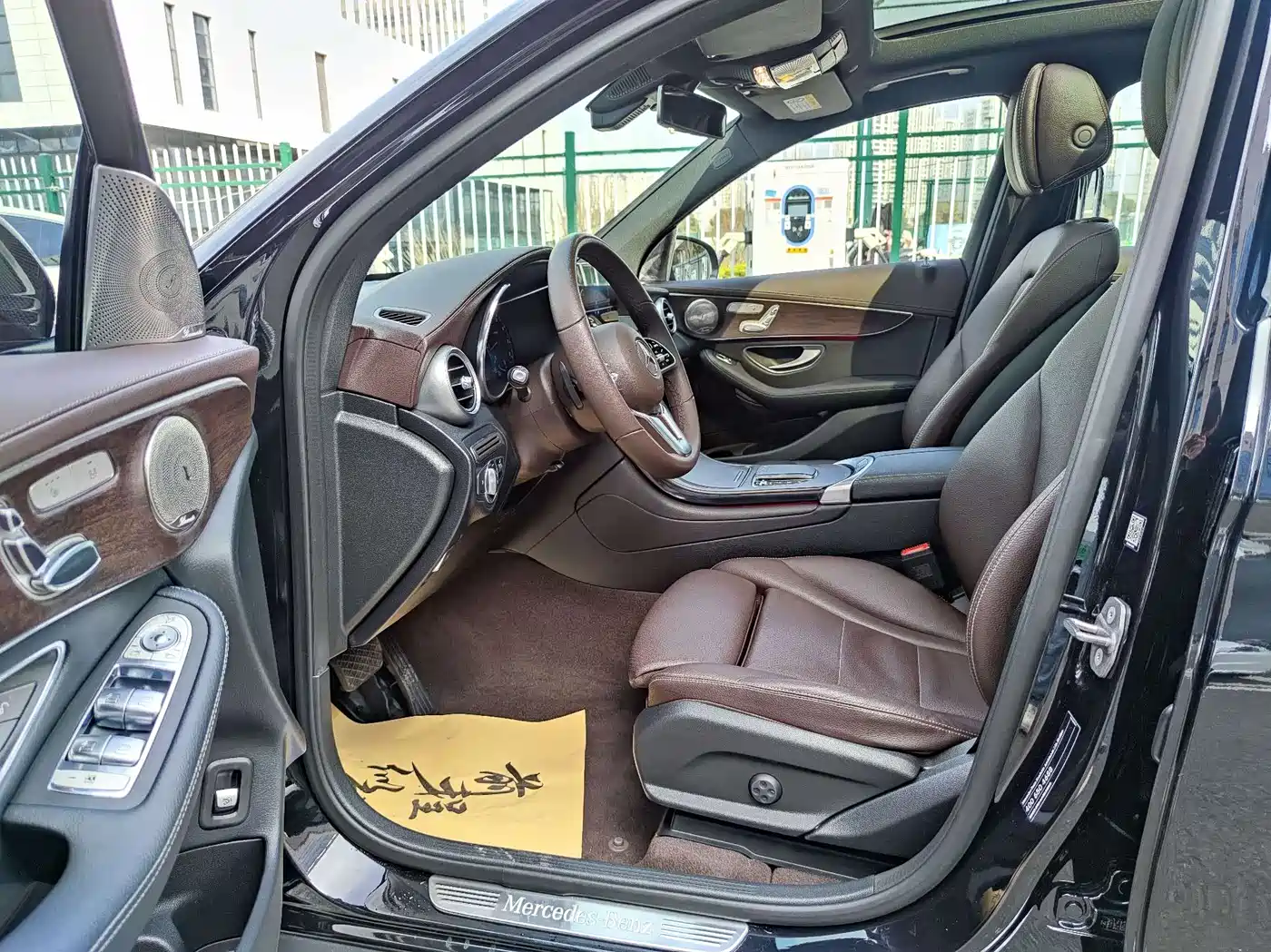 Mercedes-Benz GLC 2022 Model GLC 260 L 4MATIC Dynamic Edition фото 9