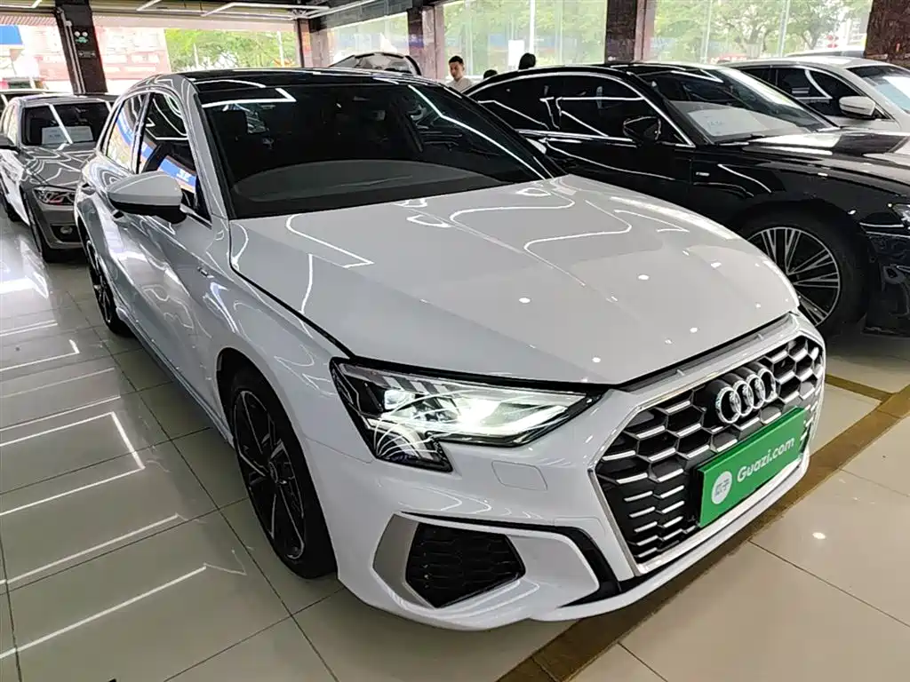 Audi A3 2023 Facelift Sportback 35 TFSI Fashion Sport фото 4