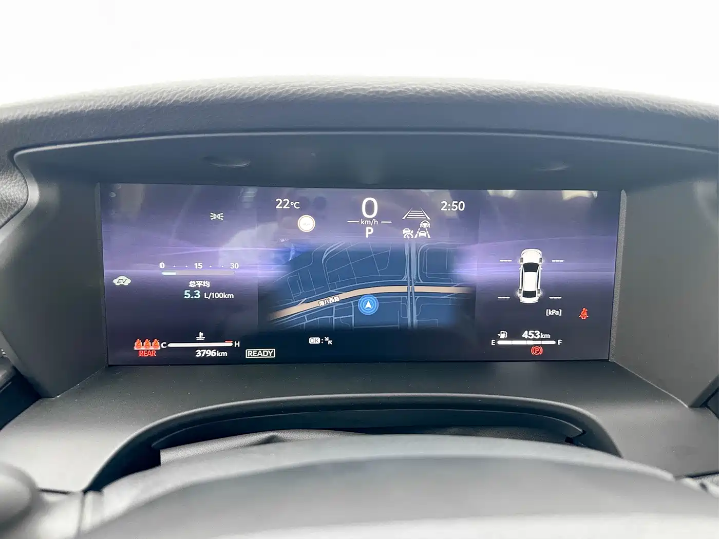 Toyota Camry 2024 Hybrid 2.5HG Premium Edition фото 17