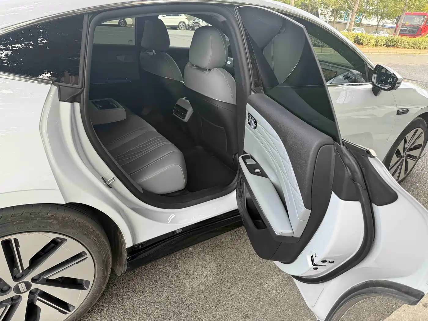 Geely Galaxy Galaxy E8 2024 2024 665km RWD Starship Voyager Edition