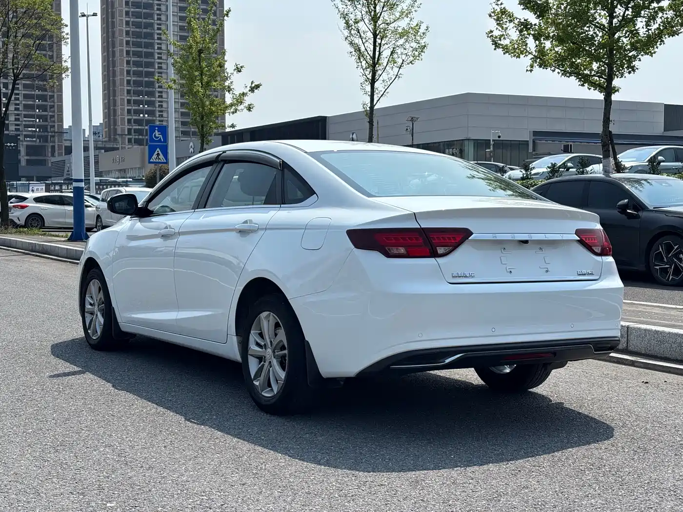 GEELY AUTOMOBILE EMGRAND GL