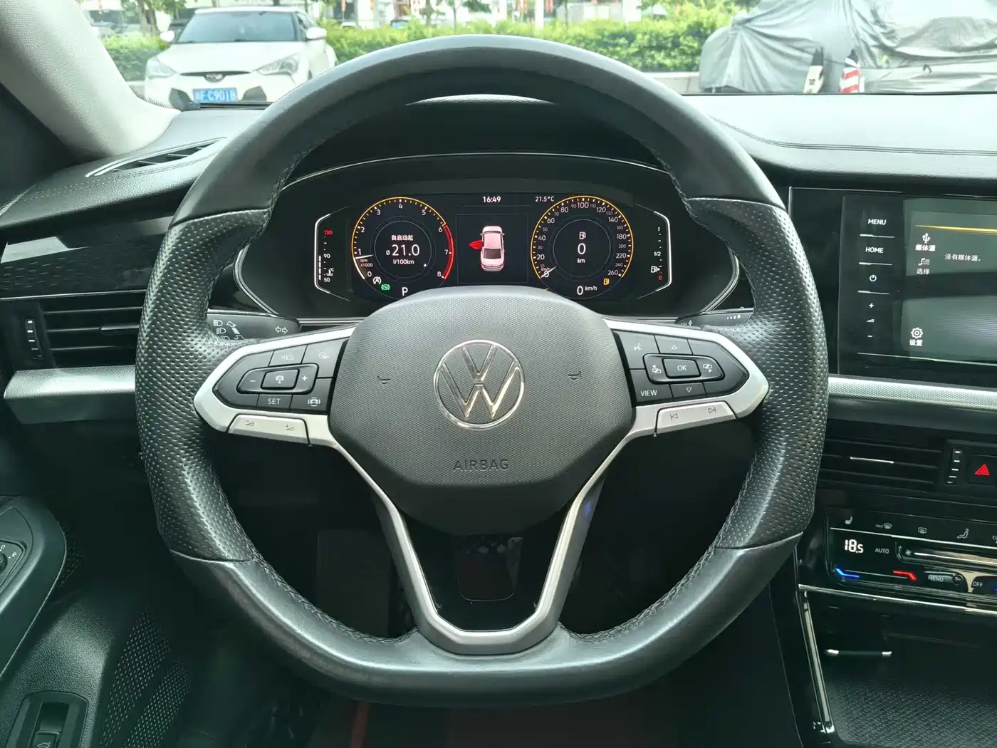 Volkswagen Passat 2022 330TSI Starlight Elite Edition фото 15