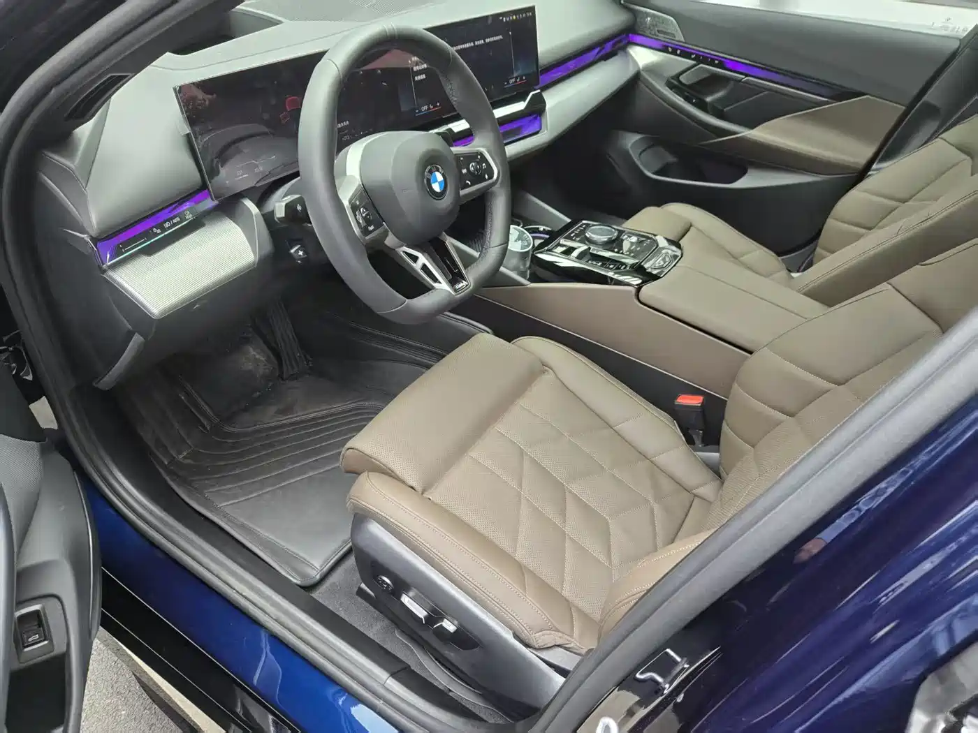 BMW 5 Series (Import) 2024 530i Premium Model M Sport Package фото 6