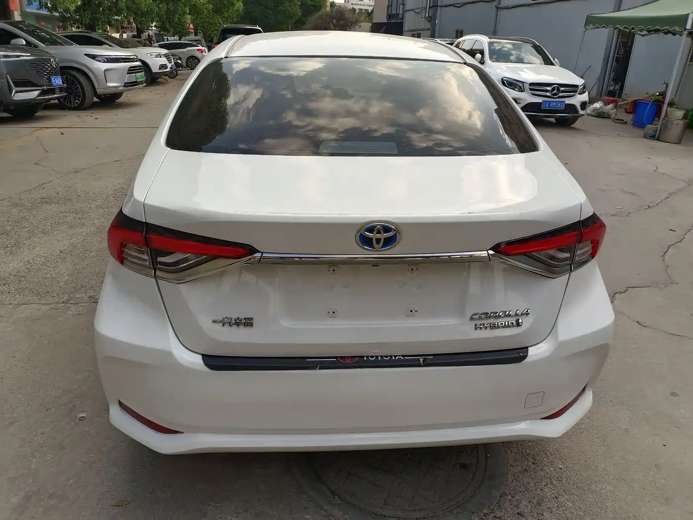 Toyota Corolla 2021 Hybrid 1.8L E-CVT Pioneer Edition фото 15
