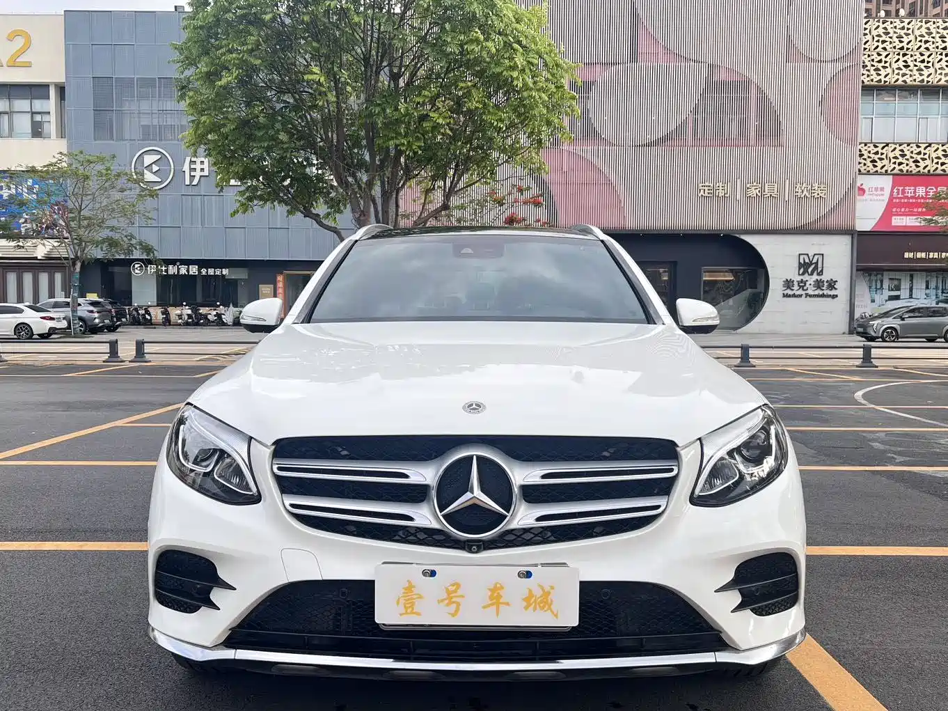 Mercedes-Benz GLC 2018 GLC 260 4MATIC Luxury фото 2