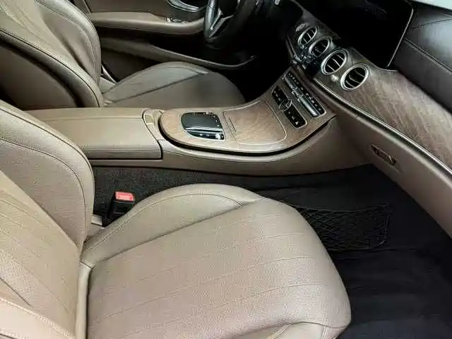 Mercedes-Benz E-Class 2020 E 300 L Luxury Model фото 9