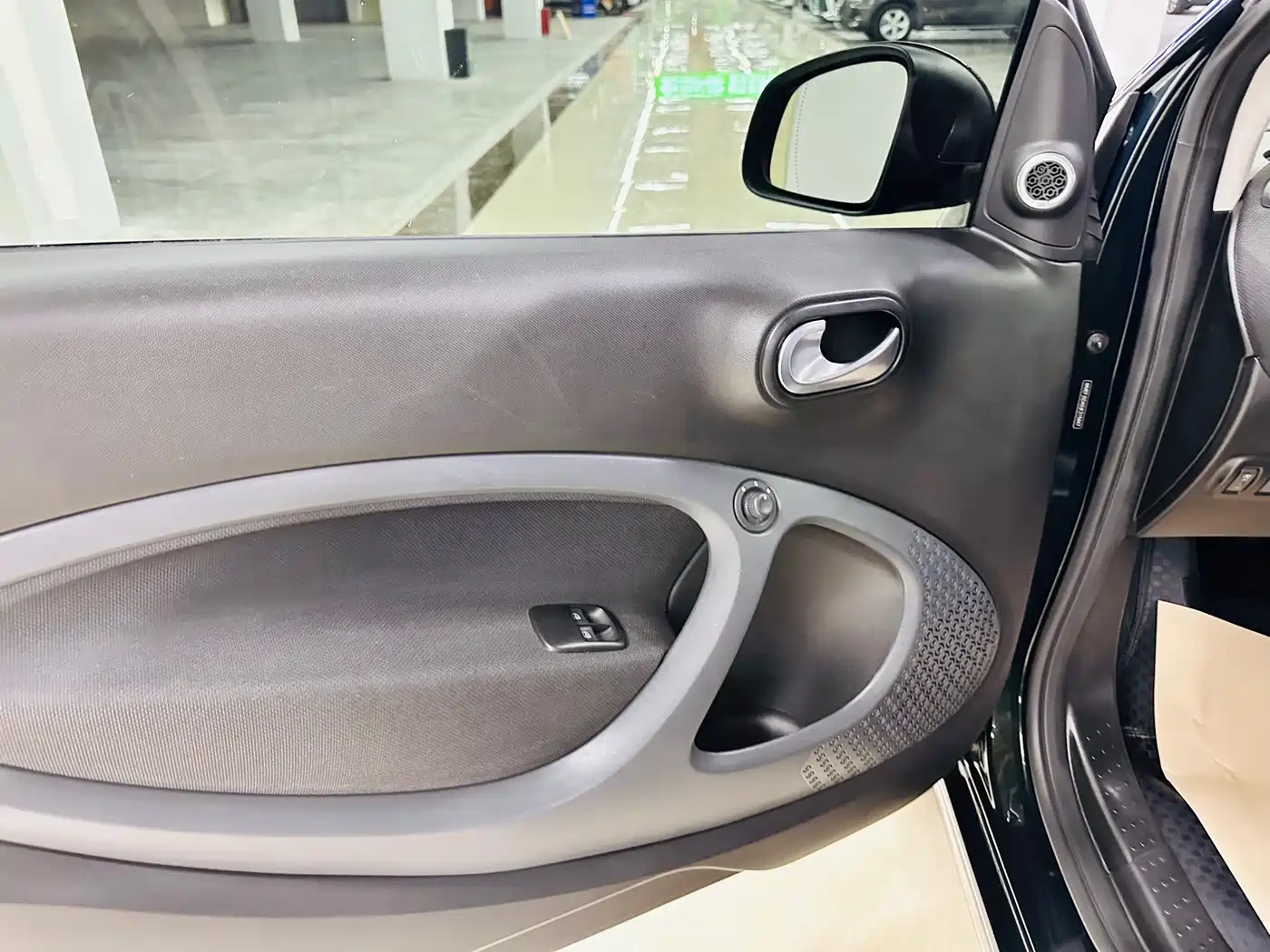 smart fortwo 2018 0.9T 66kW 20th Anniversary Special Edition China V фото 28