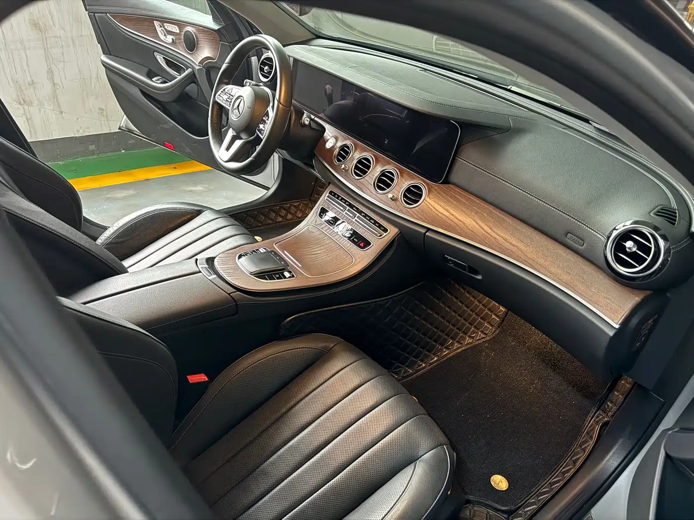 Mercedes-Benz E-Class 2020 E 300 L Fashion фото 10