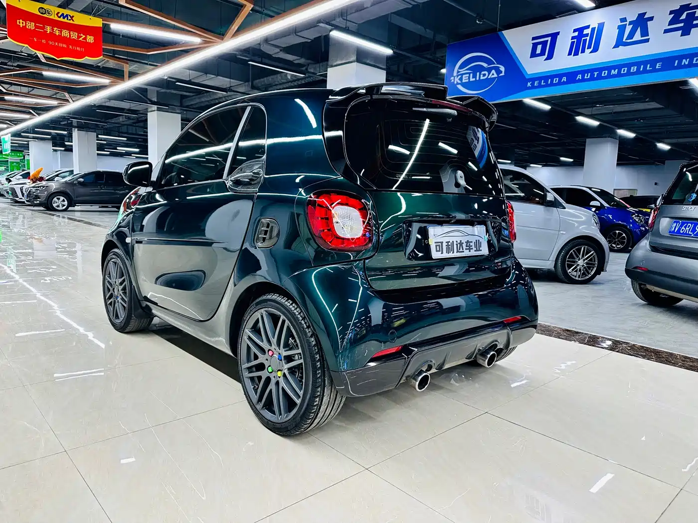 smart fortwo 2018 0.9T 66kW 20th Anniversary Special Edition China V фото 3