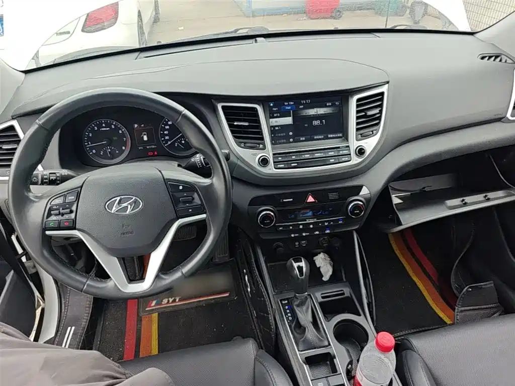 Hyundai Tucson 2015 1.6T Dual Clutch 2WD Smart фото 16