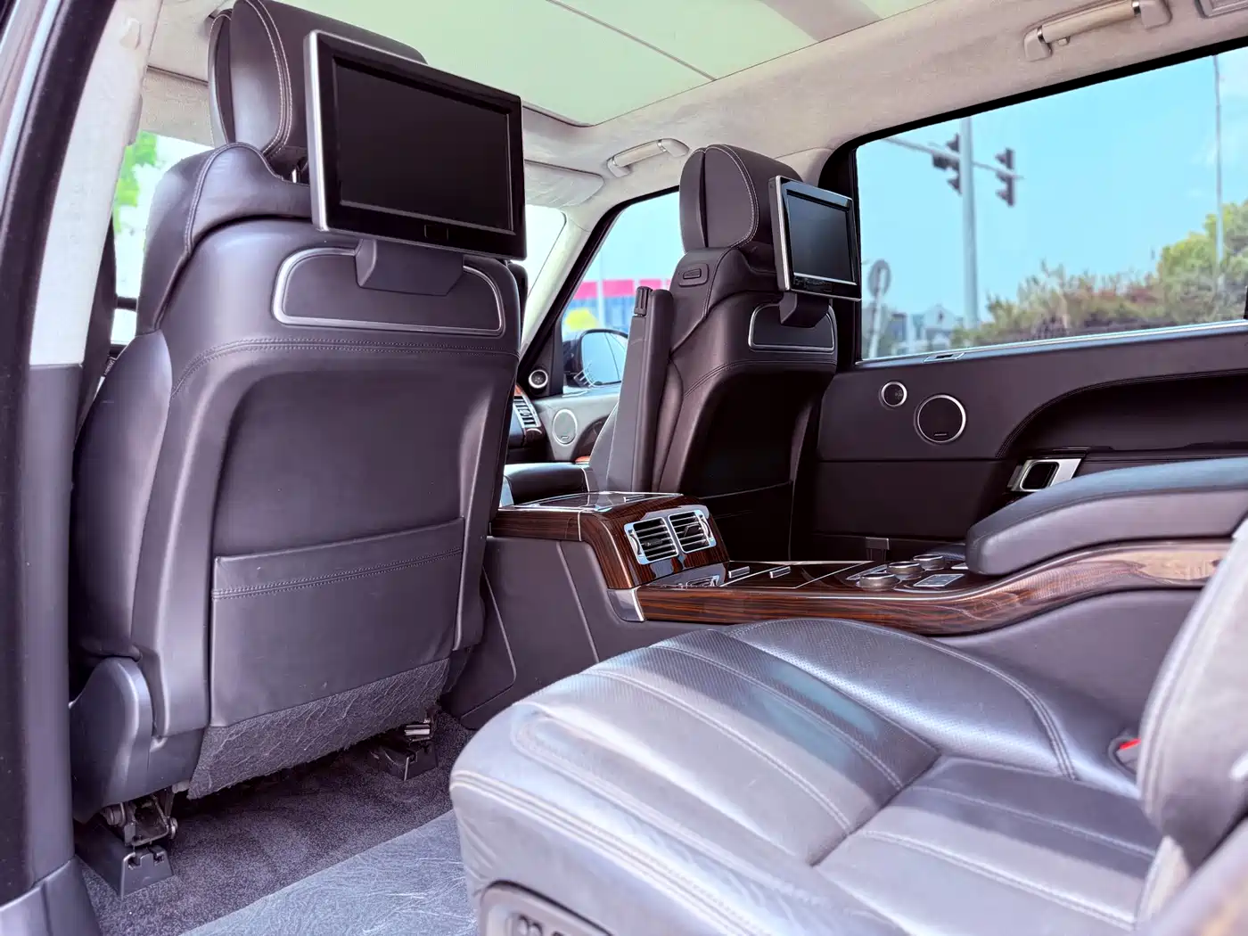 Land Rover Range Rover 2015 5.0 SC V8 AB Prestigious Genesis Extended Edition фото 10