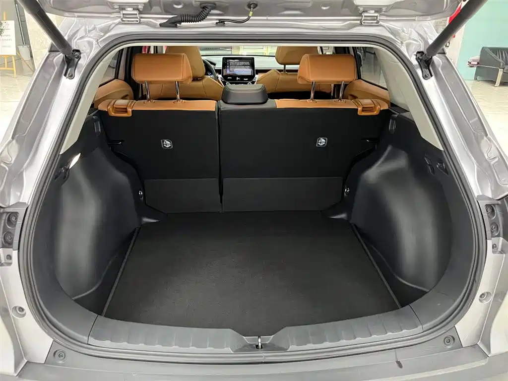 Toyota Corolla Cross 2022 2.0L Flagship Edition фото 16
