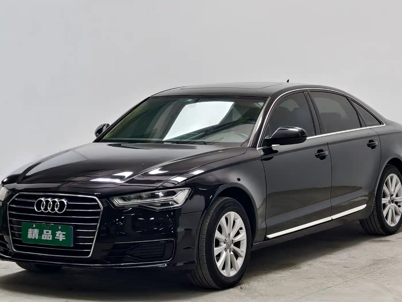 Фото 1 - Audi A6L
