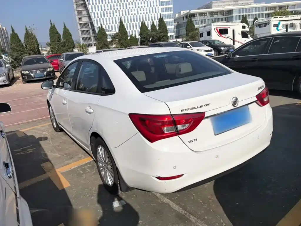 Фото 5 - Buick Excelle