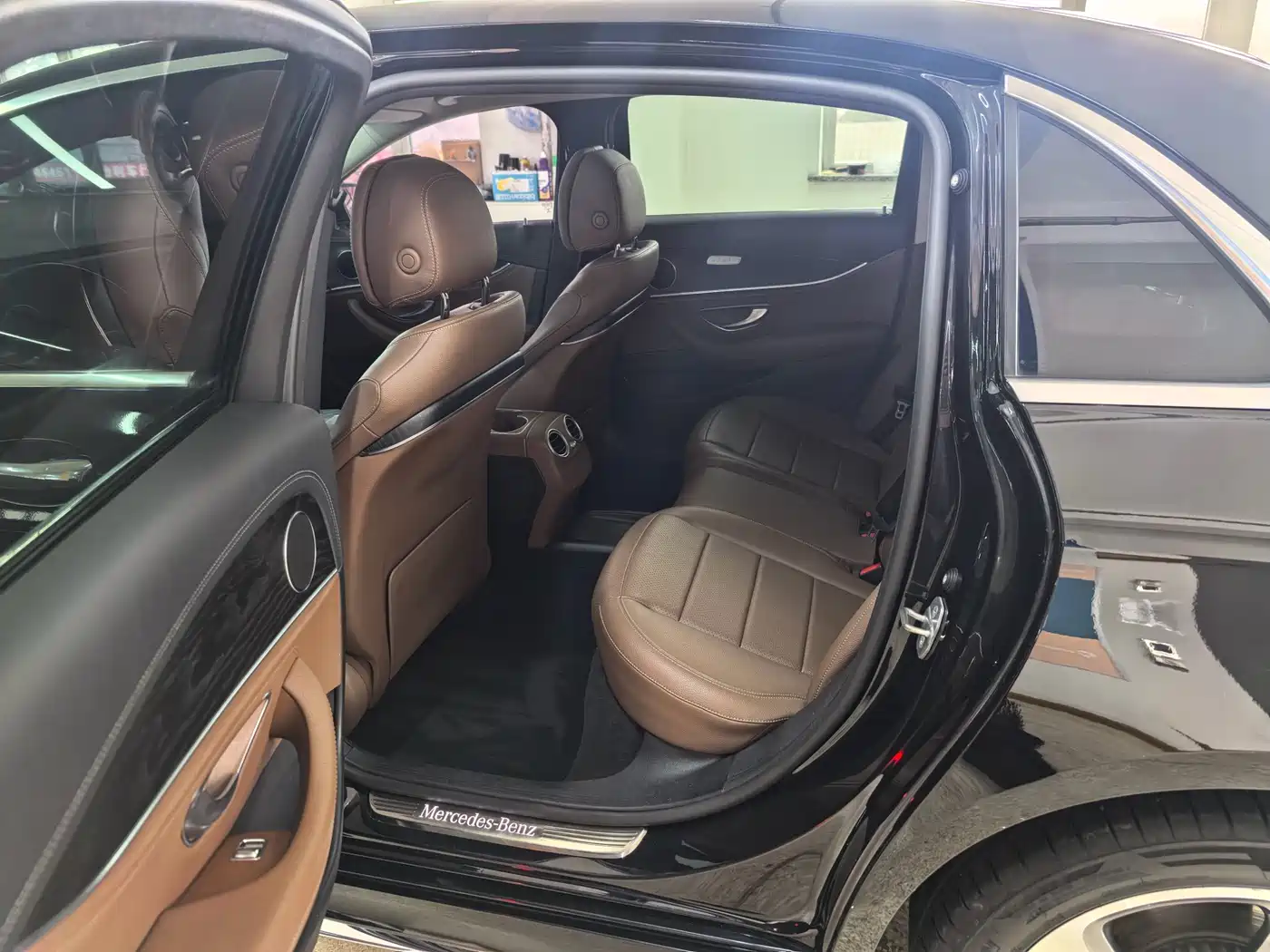 Mercedes-Benz E-Class 2019 E 260 L Sport 4MATIC фото 8