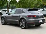 Photo 3 - Porsche Macan
