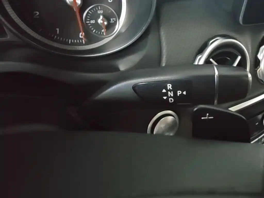 Mercedes-Benz GLA 2017 GLA 200 Dynamic фото 14
