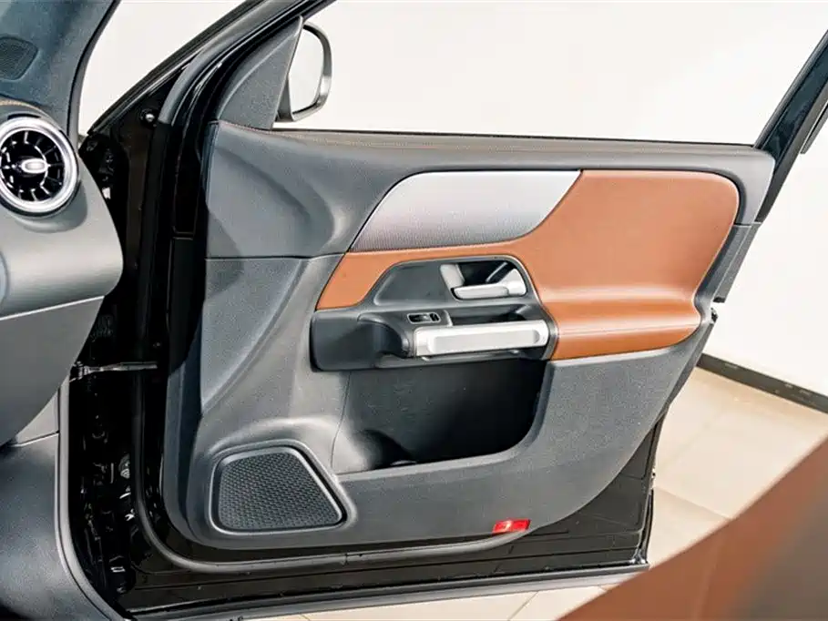 Mercedes-Benz GLB 2023 GLB 200 Dynamic фото 15