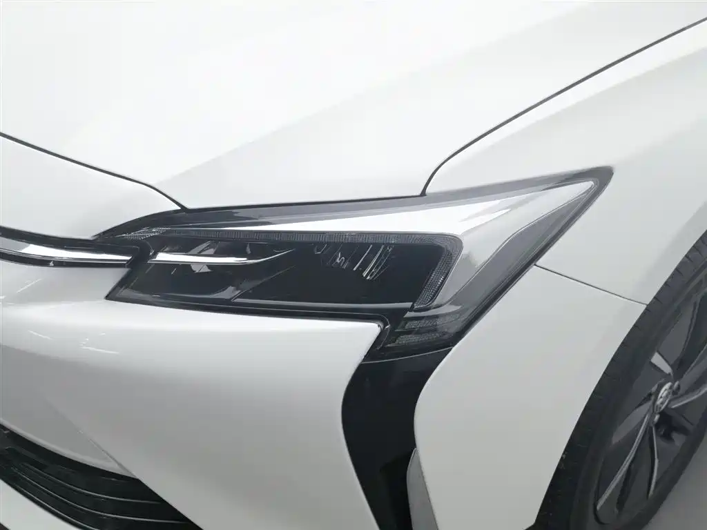 BUICK SLIGHTLY BLUE 6