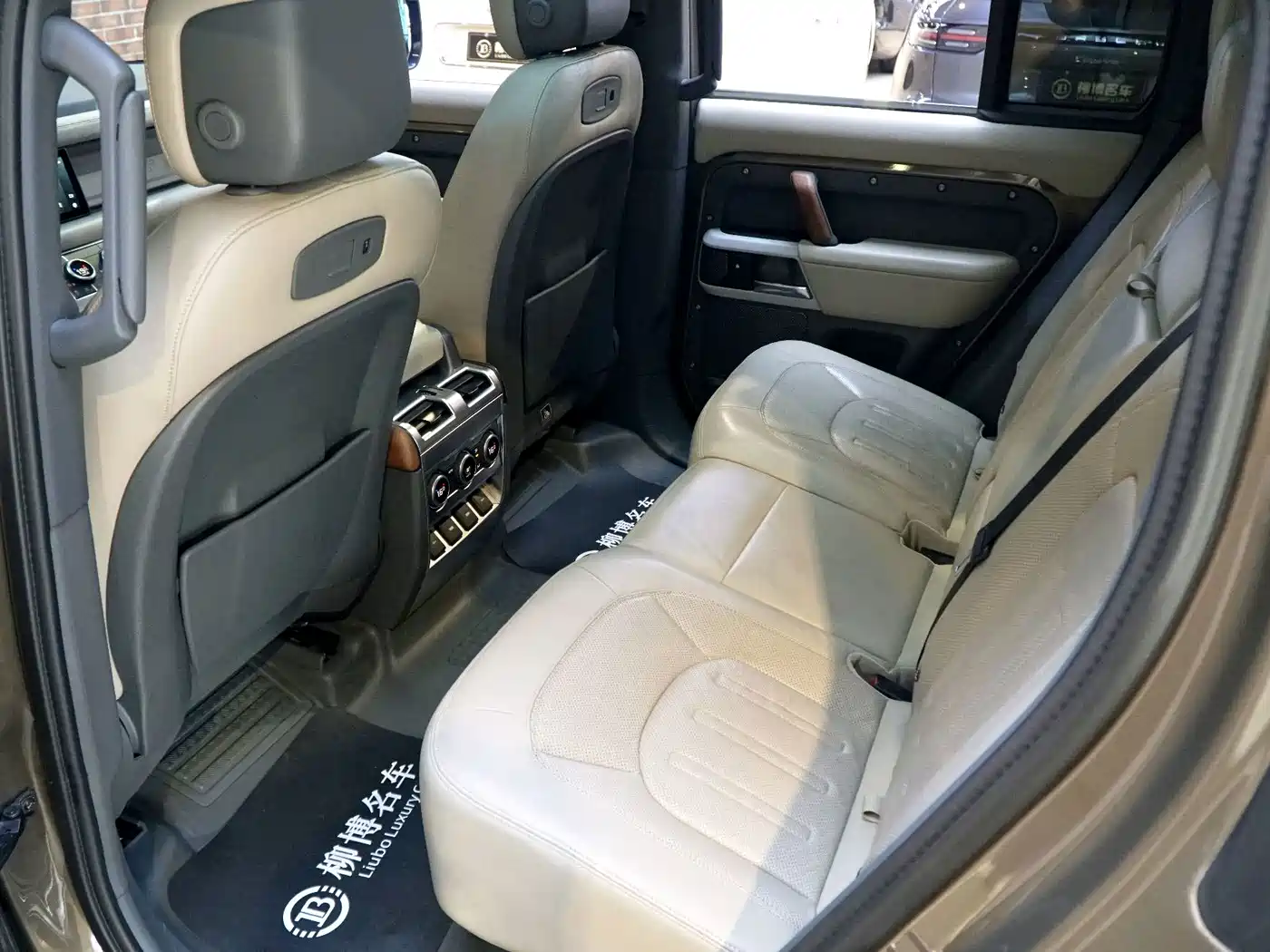 Land Rover Defender 2020 2020 Model 110 P400 HSE