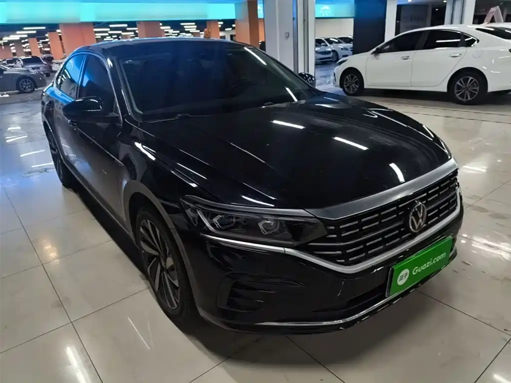 Volkswagen Passat 2023 Facelift 330TSI Luxury Edition фото 4